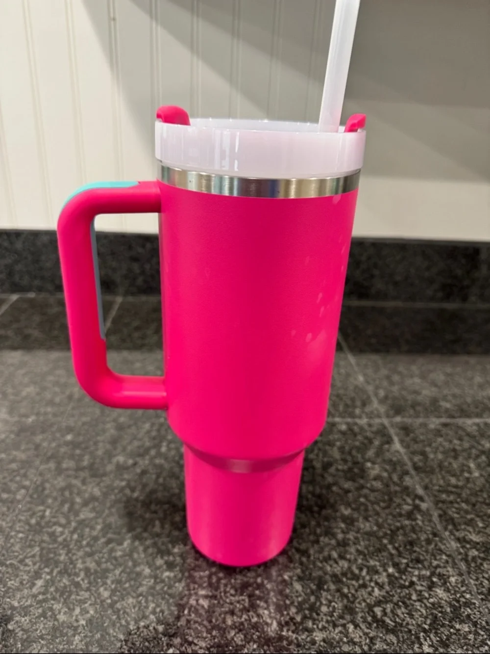 Stanley Pink Tumbler with Handle - Picture 2 of 6